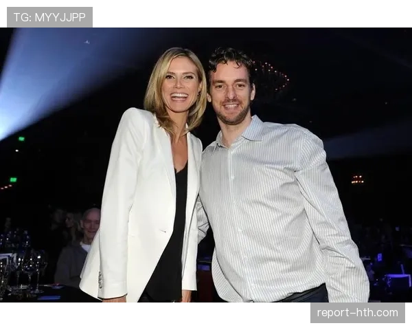 约翰尼·韦斯穆勒入选国际游泳名人堂，见证传奇泳者辉煌成就